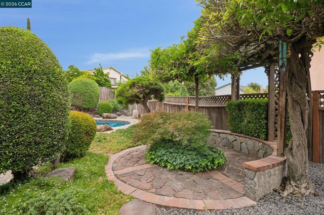 737 Arboles Pl, San Ramon, CA 94583