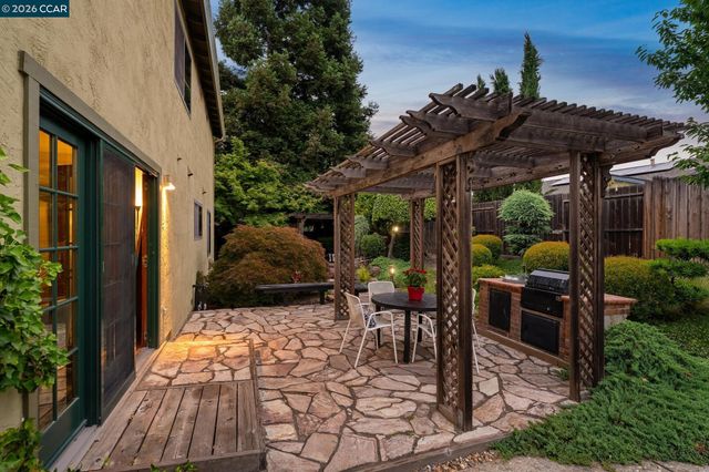 737 Arboles Pl, San Ramon, CA 94583