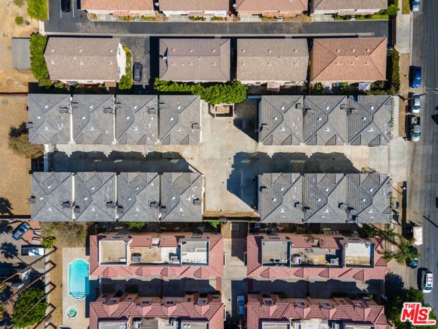 14651 W Sara Lane, Panorama City (los Angeles), CA 91402