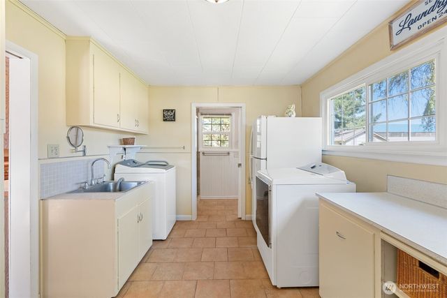 603 Gish Road, Onalaska, WA 98570