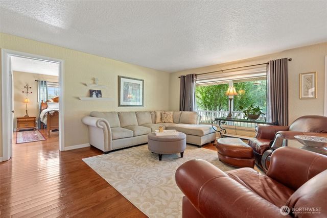 603 Gish Road, Onalaska, WA 98570