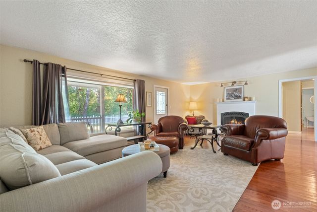 603 Gish Road, Onalaska, WA 98570