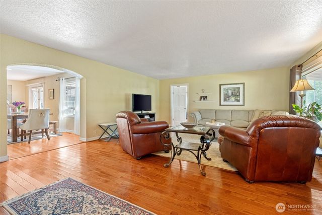 603 Gish Road, Onalaska, WA 98570