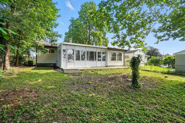 1915 Hopkins Avenue, Columbus, OH 43223
