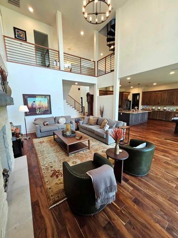 608 Redbud Court, Cedar Hill, TX 75104