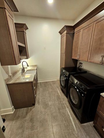 608 Redbud Court, Cedar Hill, TX 75104