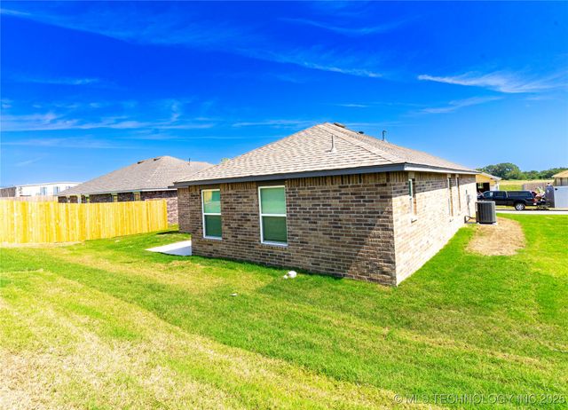 108 S 26th Street, Collinsville, OK 74021