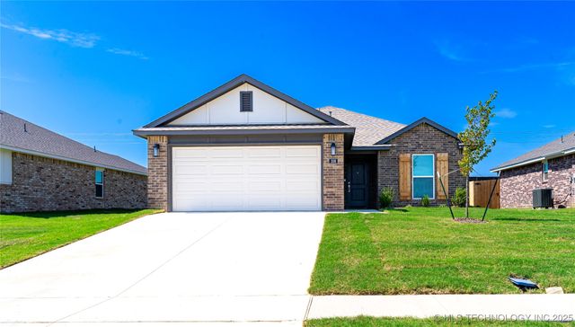 108 S 26th Street, Collinsville, OK 74021