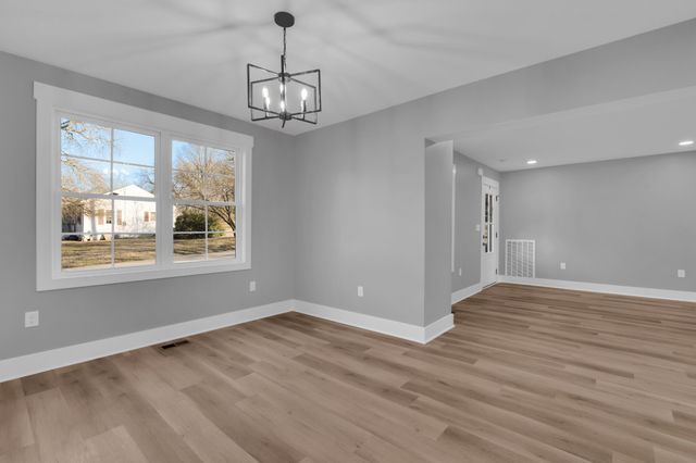 204 E Berkley Cir, Lewisburg, TN 37091