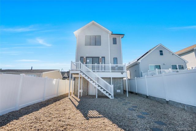 14 James Street, East Rockaway, NY 11518