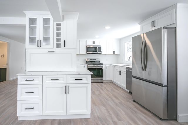 7 Little Island Park, Pelham, NH 03076