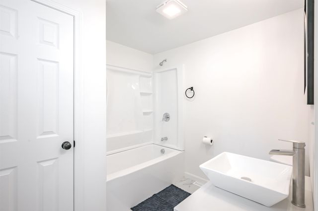 7 Little Island Park, Pelham, NH 03076