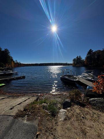 7 Little Island Park, Pelham, NH 03076