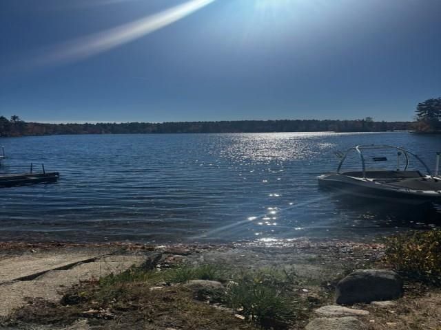 7 Little Island Park, Pelham, NH 03076