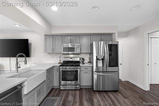 39040 Donald Street, Livonia, MI 48154