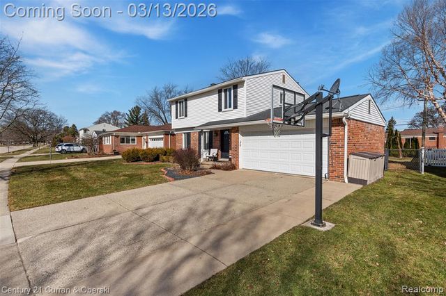 39040 Donald Street, Livonia, MI 48154