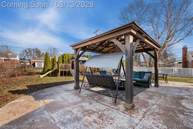 39040 Donald Street, Livonia, MI 48154