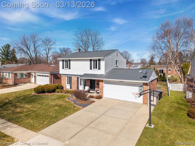 39040 Donald Street, Livonia, MI 48154
