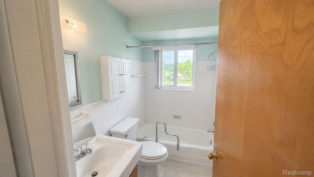 26945 Milford Road 34, Lyon Charter Township, MI 48178