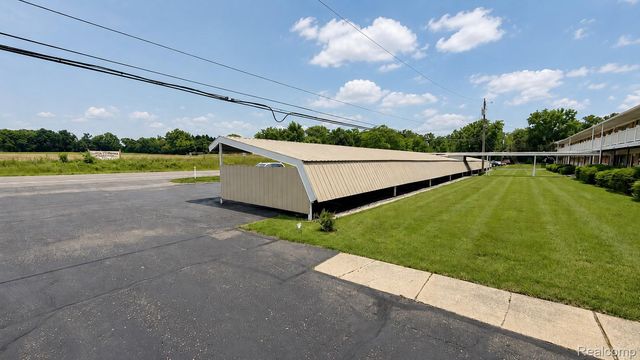26945 Milford Road 34, Lyon Charter Township, MI 48178