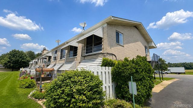 26945 Milford Road 34, Lyon Charter Township, MI 48178