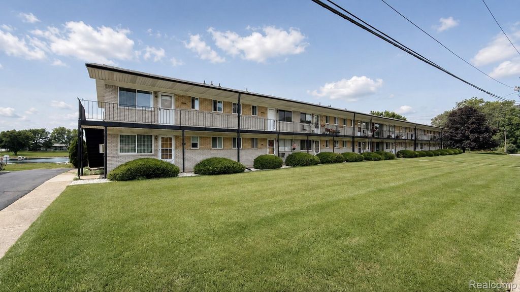 26945 Milford Road 34, Lyon Charter Township, MI 48178