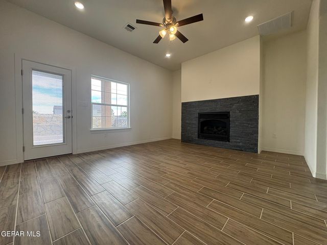 1488 DUNLIN Place, El Paso, TX 79928