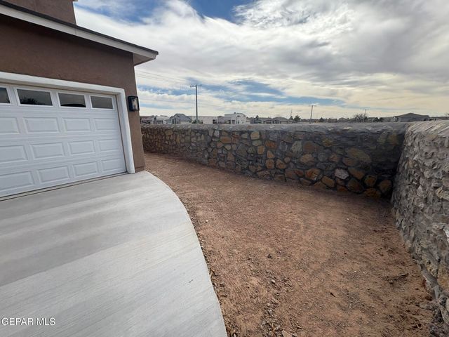 1488 DUNLIN Place, El Paso, TX 79928