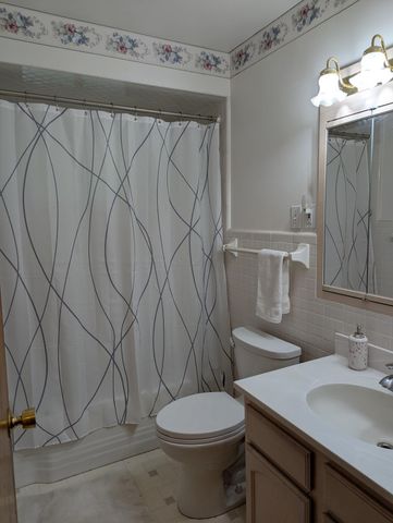 220 Ceramic Drive, Columbus, OH 43214