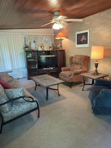 220 Ceramic Drive, Columbus, OH 43214