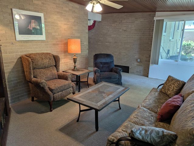 220 Ceramic Drive, Columbus, OH 43214