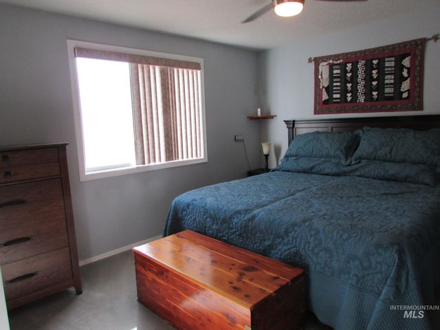940 N Miner Ave., Kuna, ID 83634