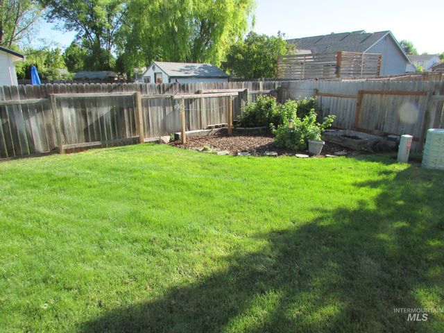 940 N Miner Ave., Kuna, ID 83634