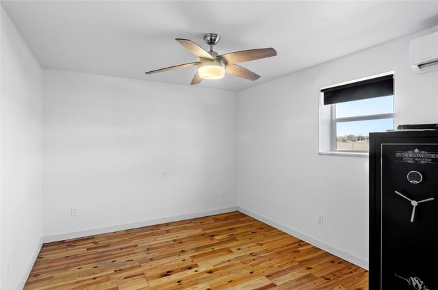 140 Mcgoodwin Street, Aurora, TX 76078