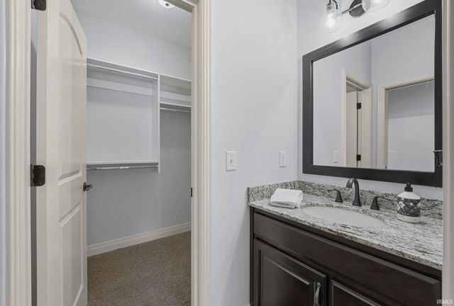 13725 Lurrey Pass, Fort Wayne, IN 46845