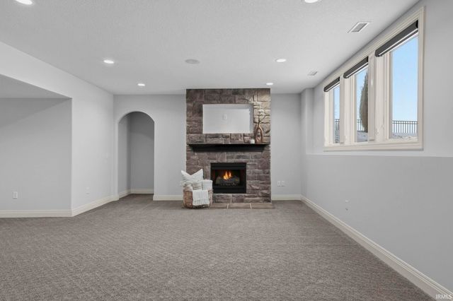 13725 Lurrey Pass, Fort Wayne, IN 46845