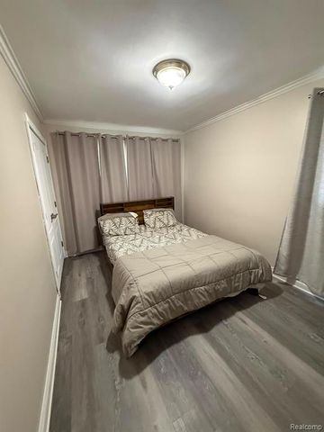 8863 Birkhill Drive, Sterling Heights, MI 48314