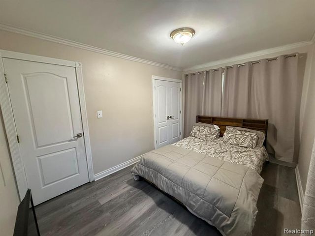 8863 Birkhill Drive, Sterling Heights, MI 48314