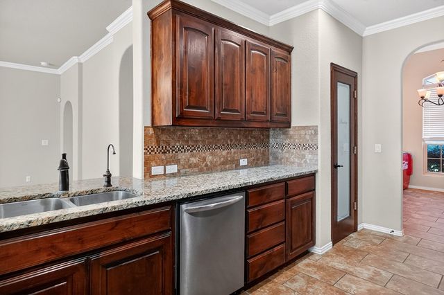 7028 King Ranch Rd, Odessa, TX 79765