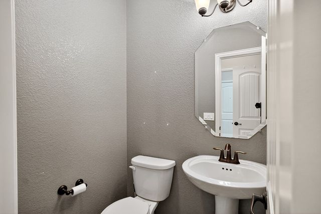 7028 King Ranch Rd, Odessa, TX 79765