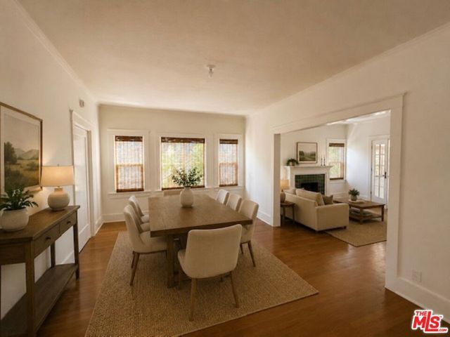 2011 N Vermont Avenue, Los Angeles, CA 90027