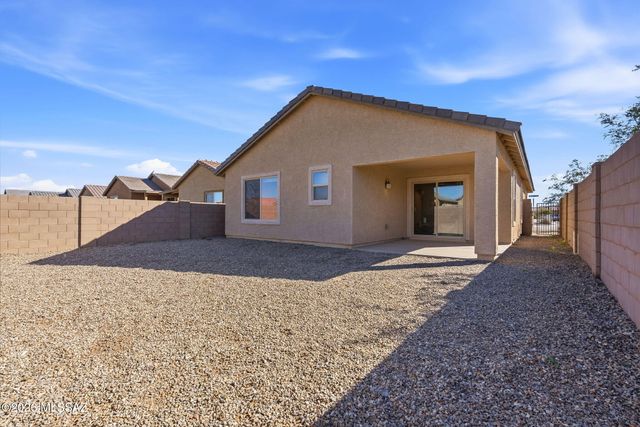 12605 N Ellsbury Lane, Marana, AZ 85653