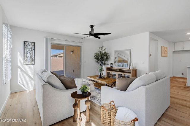 12605 N Ellsbury Lane, Marana, AZ 85653