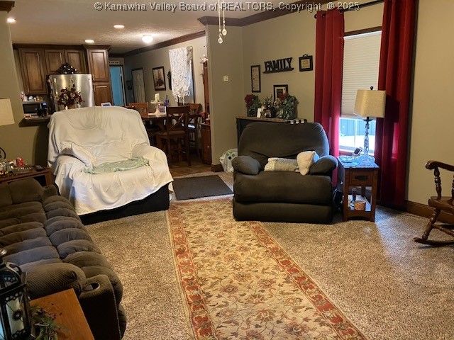 807-809 Walnut Street, Ravenswood, WV 26164