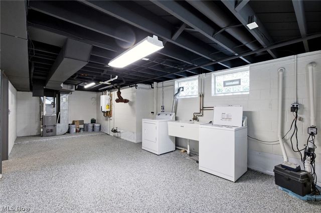 12758 Abbey Road, North Royalton, OH 44133