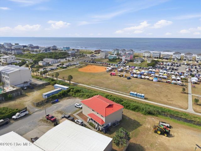 133 SE 48th Street, Oak Island, NC 28465