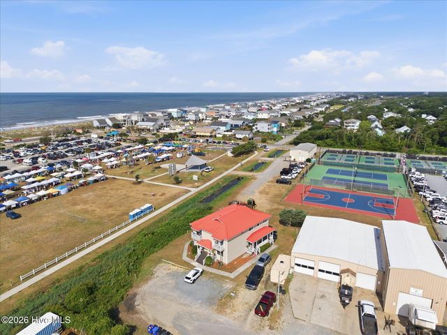 133 SE 48th Street, Oak Island, NC 28465