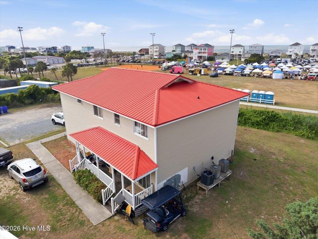 133 SE 48th Street, Oak Island, NC 28465
