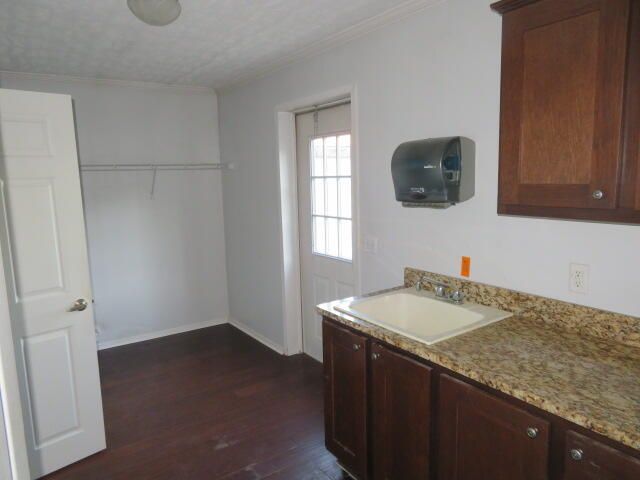 7910 Winchester Road, Clay City, KY 40312