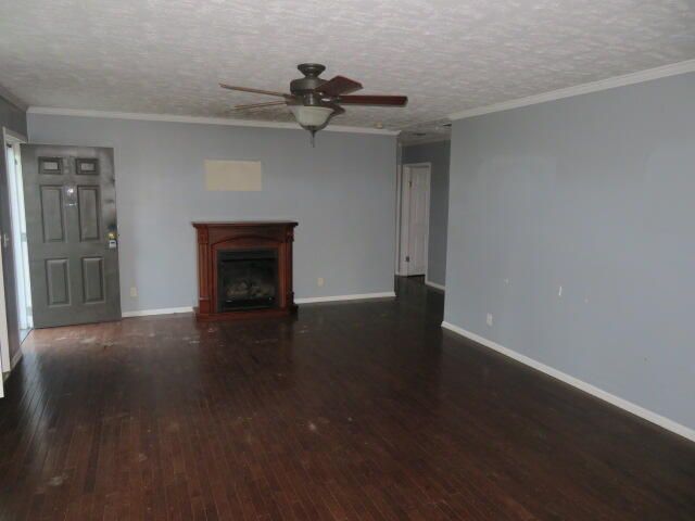 7910 Winchester Road, Clay City, KY 40312